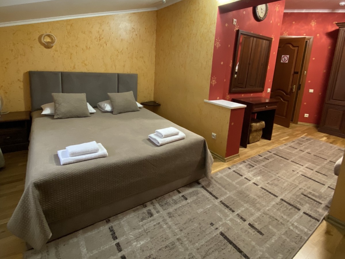 Мансардний номер